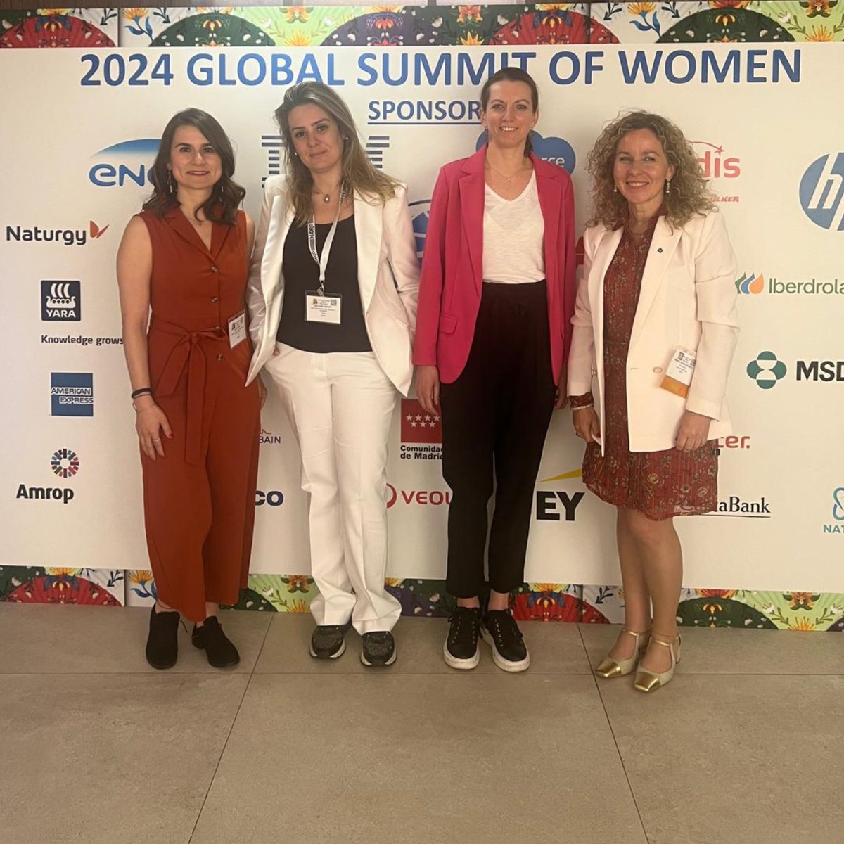 🗺️ #EnDirecto desde #Madrid, donde este Dream Team está representando a @Yara en el Global Summit of Women 2024, un evento que se celebra del 8 al 11 de mayo y con el que tenemos el placer de colaborar. 🗣️ En esta cita, que en esta 34ª edición girará en torno al tema '#Women: