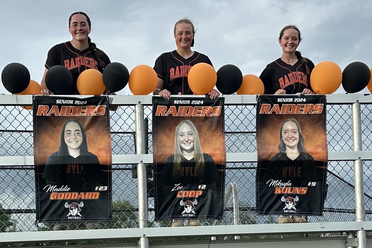 rylesoftball's tweet photo. Congratulations ladies on a fantastic Senior Night!! 3️⃣💣’s by @MadisonGoddard3 @KorlinRechtin @KPsoftball09 💪💪 @MBOdom10 @Jschu1313 @MattRShafer @RAIDERSPORTSNKY @RyleSportsMed @Linknky @EvanDennison1 @mikaylakouns https://t.co/nU9wlkcYT9