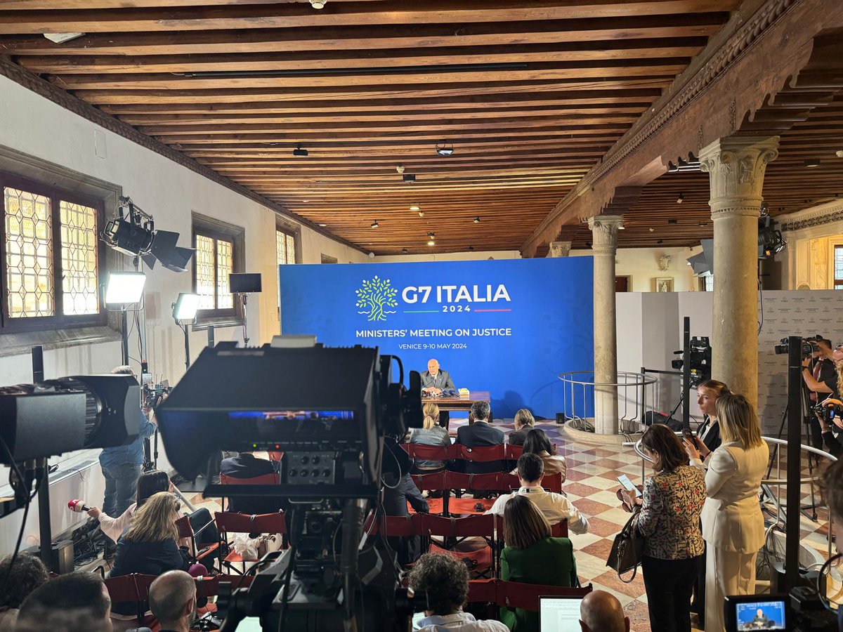 The joint press conference of the #G7 Justice Ministers’ meeting has just started. 📽 Live streaming on the #G7Italy official Youtube channel: youtube.com/live/Dn3m9Tvw3…