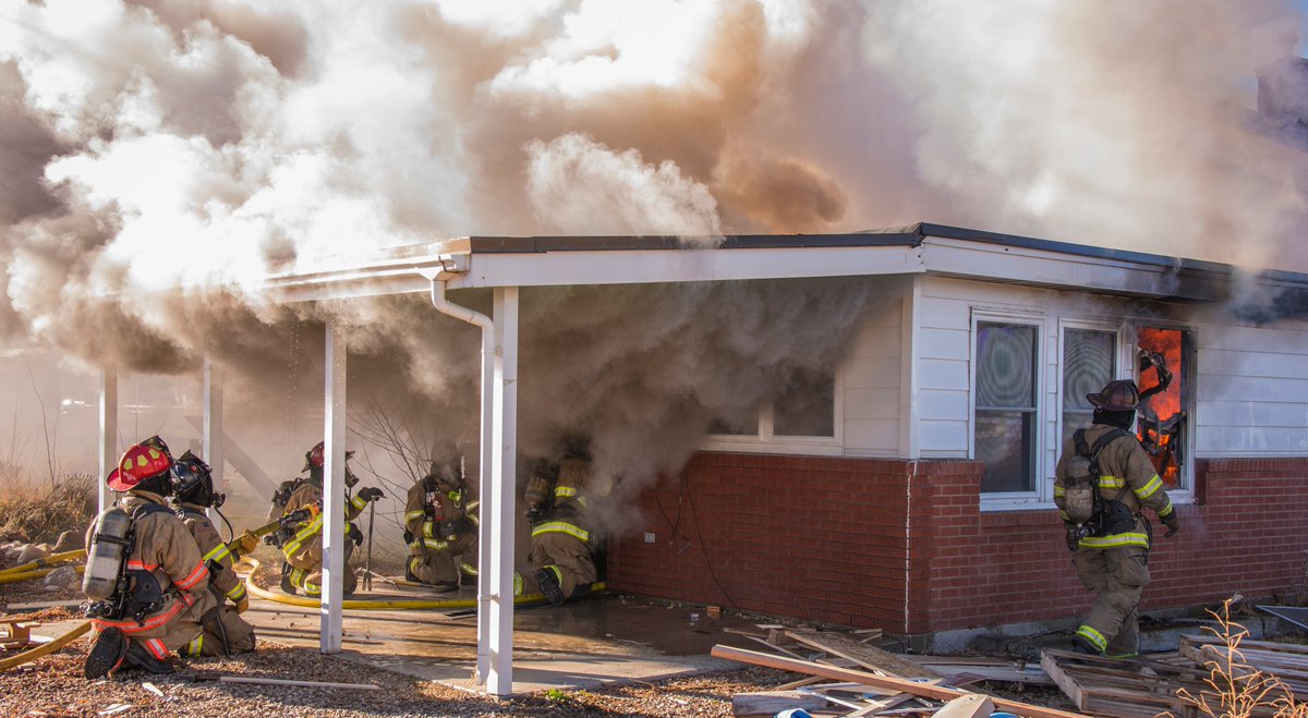 Outside the Box - Hey #firefighters are you good at thinking outside the box? Check out this encouraging good read drive.google.com/file/d/13gq4kV… from #FCFInternational #DailyBriefing #dailymotivation #faith #Christ Changing lives in the fire service!!