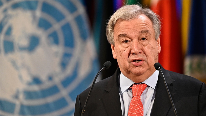 BM Genel Sekreteri Guterres, Doğu Kudüs'teki UNRWA Genel Merkezi'nin ateşe verildiği saldırıyı kınadı.