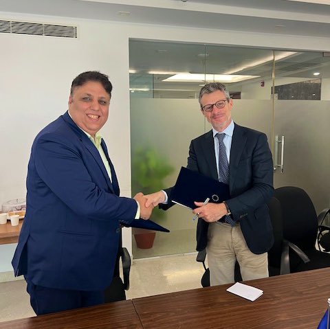 🇪🇺&🇮🇳stand together to counter terrorism both online and offline. @EU_in_India (implemented by @ESIWA_EU) & Global Counter Terrorism Council @GCTCWORLD signed a MoU to kick-off cooperation to enhance our joint analysis & response for tackling terrorism & violent extremism.