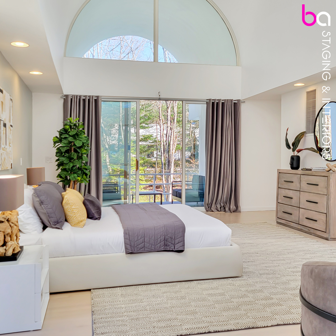 When staging homes, its easy to focus solely on appearance. However, true staging goes beyond surface aesthetics and encompasses functionality, unlocking the full potential of your space and attracting the most potential buyers🚶🏡

#BAStagingInteriors #TruePotential #HomeStaging
