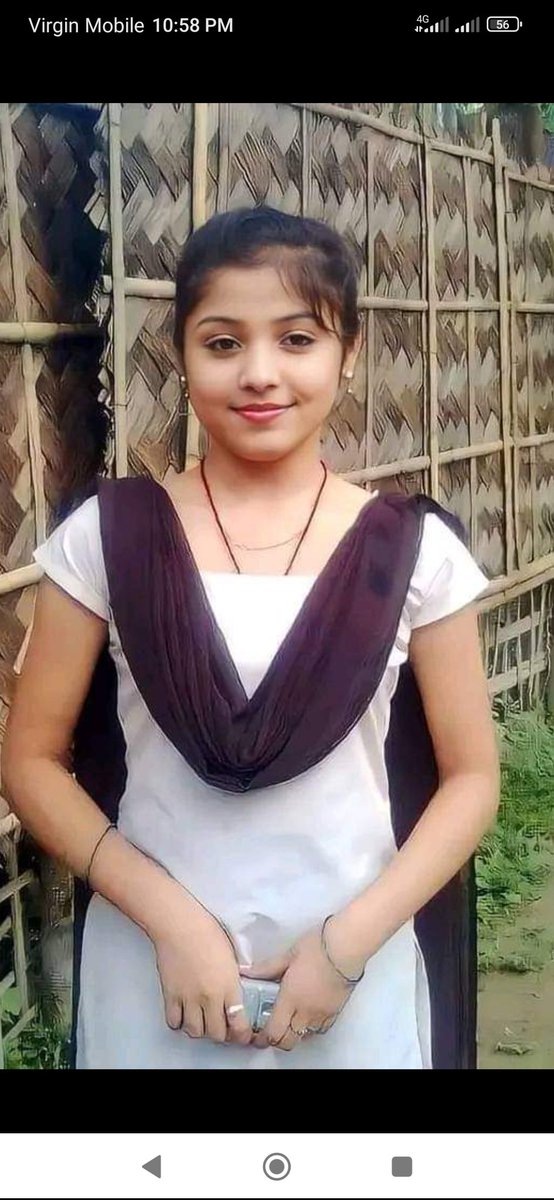 আমার সাথে প্রেম করবা