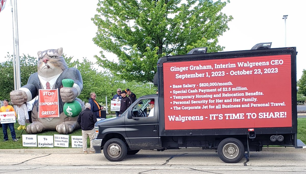 PhedUpPharms's tweet photo. IT'S ALL HAPPENING!!  @Walgreens come put and face your pharmacists!!  #PhedUpPharmacists Tour, final stop at @WBA_Global HQ!! https://t.co/LSiAMk0Edx