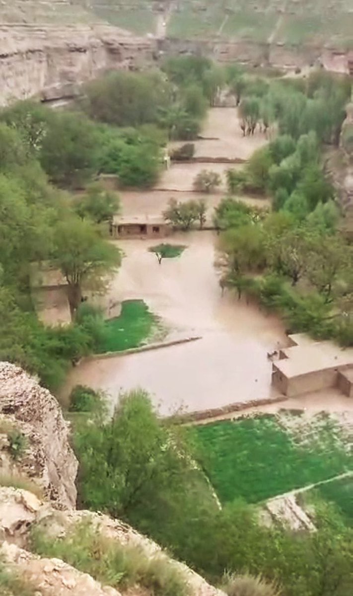 While a #duststorm has swept over North Afghanistan, the West is afflicted by #flooding. Here, farmlands in a gully in #Jawand District of #Badghis are under water