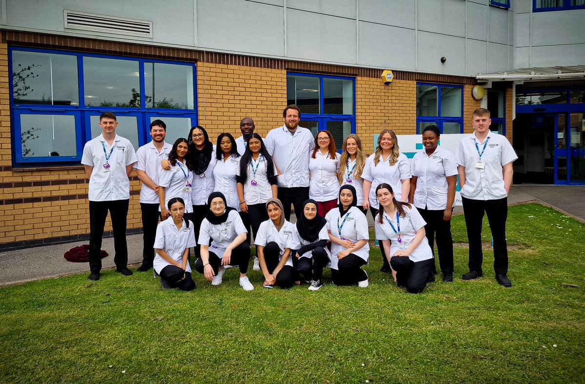 And that's a wrap!!! Graduating class of 2024 finished their last day and ready to head on to their careers!! It's been a pleasure having them here at @LancsHospitals for the last 3 years. @SCoRMembers @CumbriaUni @SoRStudentReps @xraylth