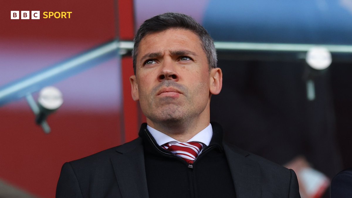 We asked you what Stoke City's Sporting Director Jon Walters needs to do this summer. This is what you told us: bbc.co.uk/sport/football… Sign up to the notifications for Stoke City news. #scfc