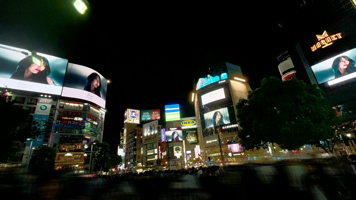 渋谷の毎時9分と39分はとんでもなく幸せな空間🥹💗💗

#アンドビー #アンドビーヘア #宮脇咲良 #미야와키사쿠라 #MiyawakiSakura #사쿠라　#sakumail #andbehair #andbe