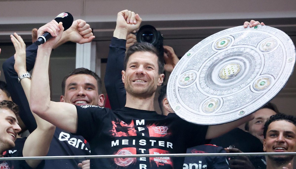 Bayer Leverkusen 1
Se vencer ou empatar seus próximos 2 jogos no Alemão, o Leverkusen será o 1º campeão invicto da Bundesliga.
Bayer Leverkusen 2
O time comandado por Xabi Alonso poderá conquistar dois (!) títulos em três (!) dias. 
22.5. Liga Europa
25.5. DFB Pokal