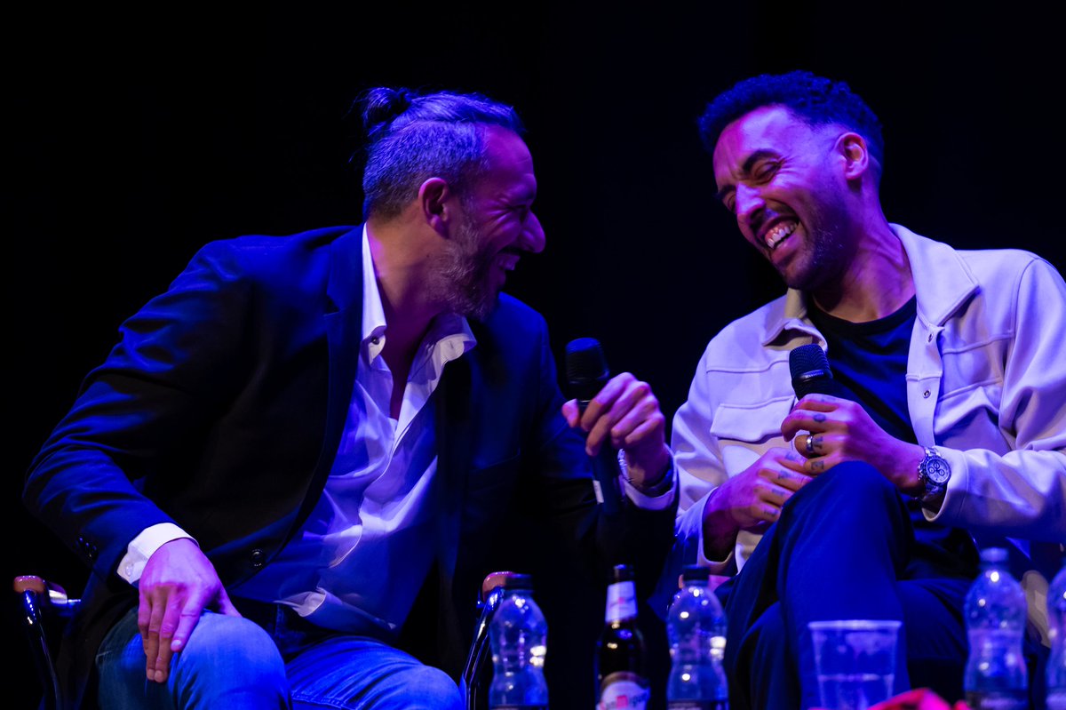 Brilliant night with @elgalgojonas, @TaylorR1984 and Perchino. Thanks to all who came. Fantastic crowd. Thanks as always @GalaEventsUK and @TyneOperaHouse. 🖤🤍 #nufc