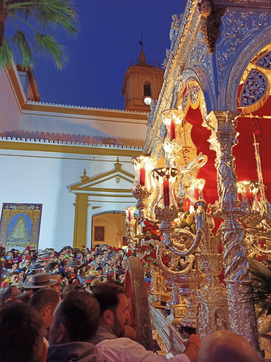 En 7 días, como decía una sevillana; el Sol y la Luna se pelearán por verte…