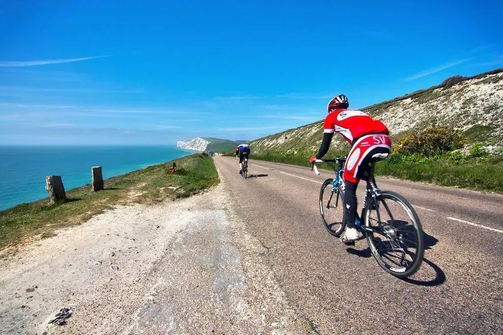 How about cycling holiday on the Isle of Wight, UK?
Check out this guide and the best biking routes: buff.ly/3lW910I
#IOW #IsleOfWight #UK #Hampshire #Wightlink @Isleofwight @VisitIOW @wightlinkferry