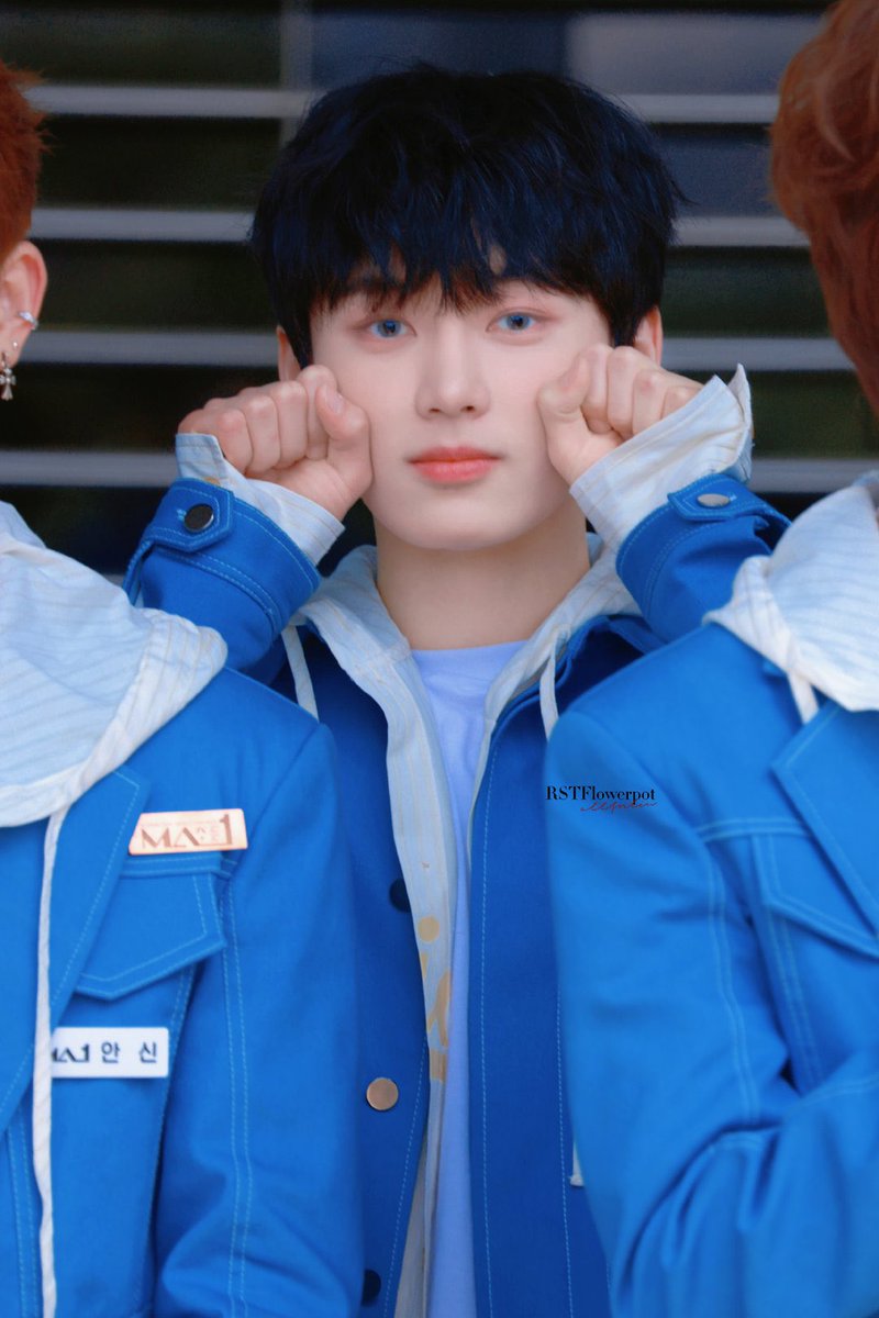 Littlepotdiary's tweet photo. 240510 - Lin Hanzhong | MA1 Fanmeeting
Cute kitten ๐ป
#LinHanzhong #ๆ้ฉไธญ #FourHolyBeasts #MakeMate1 #MA1 https://t.co/T5HIUeD9sd