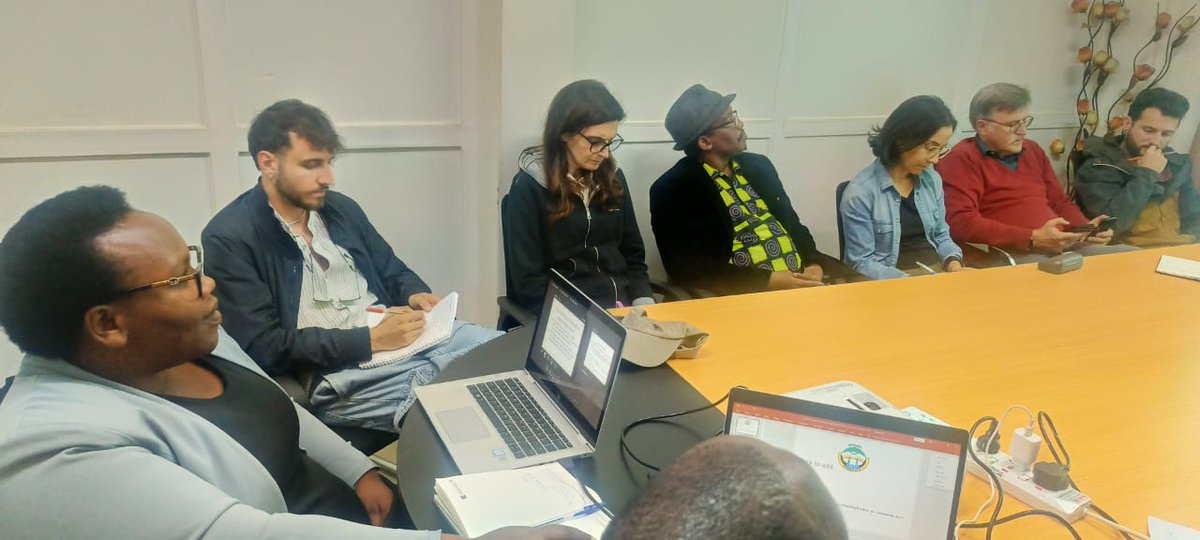 Evaluation team on the implementation progress of FO4ACP project from @IFAD, @EAFFinfo and @pafo_africa in a meeting at Ingabo Syndicate HQs in @Muhangadis   and CPF- INEZA yesterday. @worldfarmersorg,@EUinRW,@AgriterraRwanda,@RuhangoDistrict, @RwandaAgri,@RwandaAgriBoard.