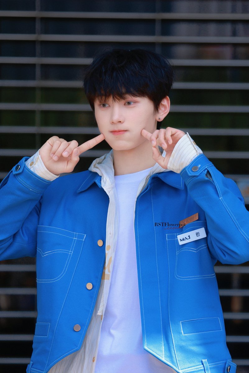 Littlepotdiary's tweet photo. 240510 - Lin Hanzhong | MA1 Fanmeeting
Aaaaaa so cutee ๐ญ๐ญ
#LinHanzhong #ๆ้ฉไธญ #FourHolyBeasts #MakeMate1 #MA1 https://t.co/U6ex6fzG0N