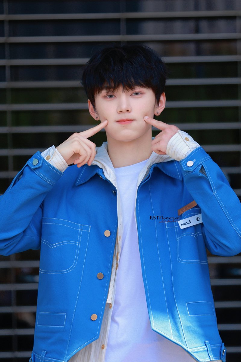 Littlepotdiary's tweet photo. 240510 - Lin Hanzhong | MA1 Fanmeeting
Aaaaaa so cutee ๐ญ๐ญ
#LinHanzhong #ๆ้ฉไธญ #FourHolyBeasts #MakeMate1 #MA1 https://t.co/U6ex6fzG0N