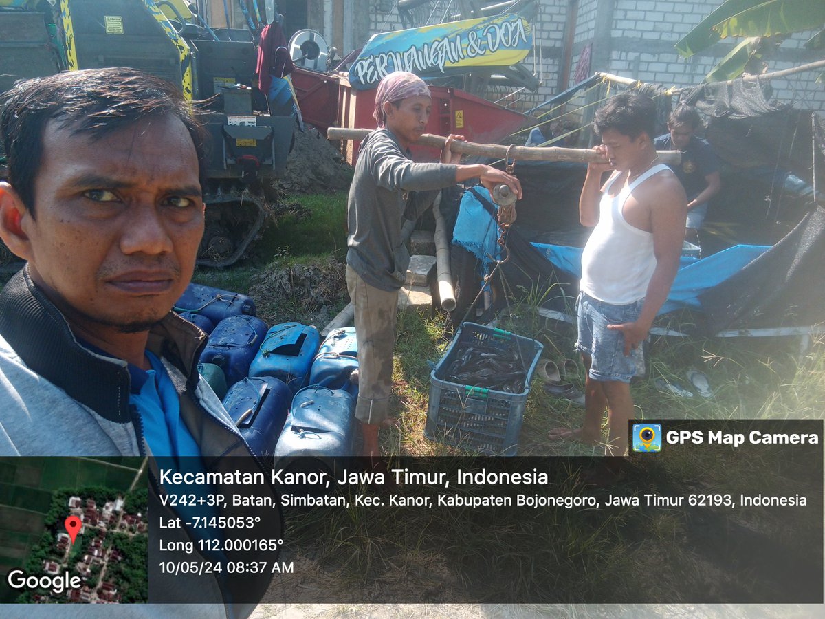 caturagungprab3's tweet photo. Jumat (10-5-2024) Catur A P, Luhkan Bojonegoro, mendampingi #panen Lele di Roziq Ds Simbatan, sebanyak 103kg, kolam size 8-10 ek/kg, harga Rp. 19.000/kg
#GiatLuhkanSatminkalBWI
#Bnegoro 
@puslatluhkp
@bppp_banyuwangi
@brsdm_kp https://t.co/1ivNuxK6JH