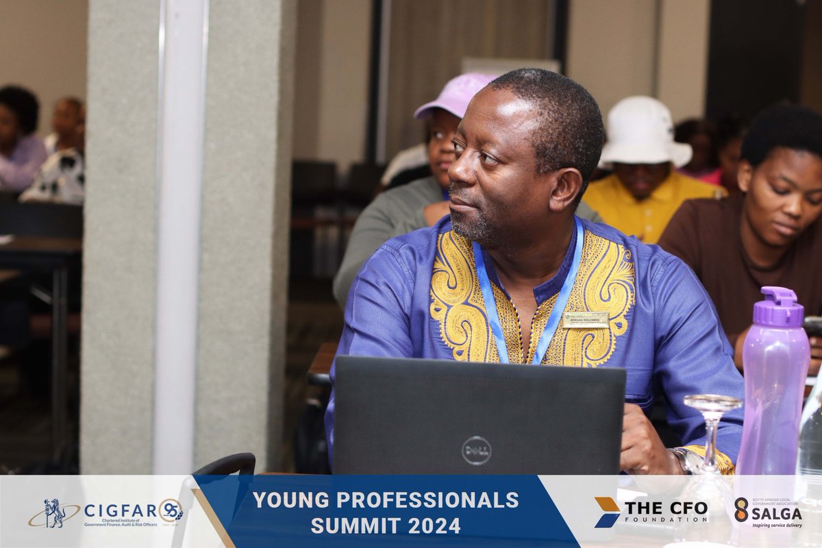 Mr. Lehlohonolo Hloni Tseke from the CIGFARO Head Office kicked off day 2 of the KZN Young Professionals Summit by presenting on the Benefits of being a CIGFARO Member and encouraging the Young Professionals in the hall to join CIGFARO Today!
#YoungProfessionals
#CIGFAROKZN