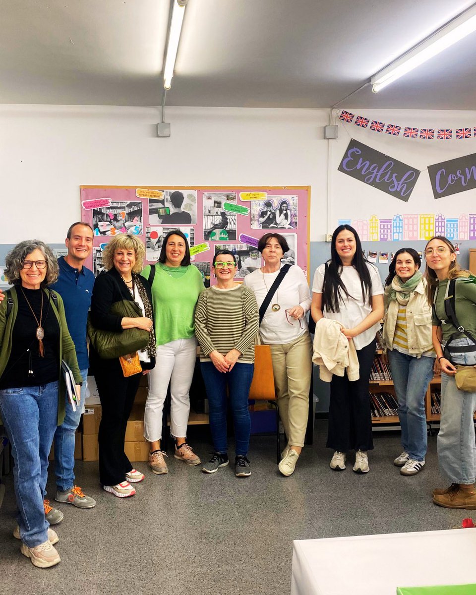 FTrams's tweet image. Docents i responsables pedagògics van assistir a la visita pedagògica organitzada per l’Escola Proa, on van poder visitar els espais de l’escola, així com intercanviar idees i compartir experiències.
 
Moltes gràcies a @escola_proa i a tots els assistents!
 
#sharetolearn