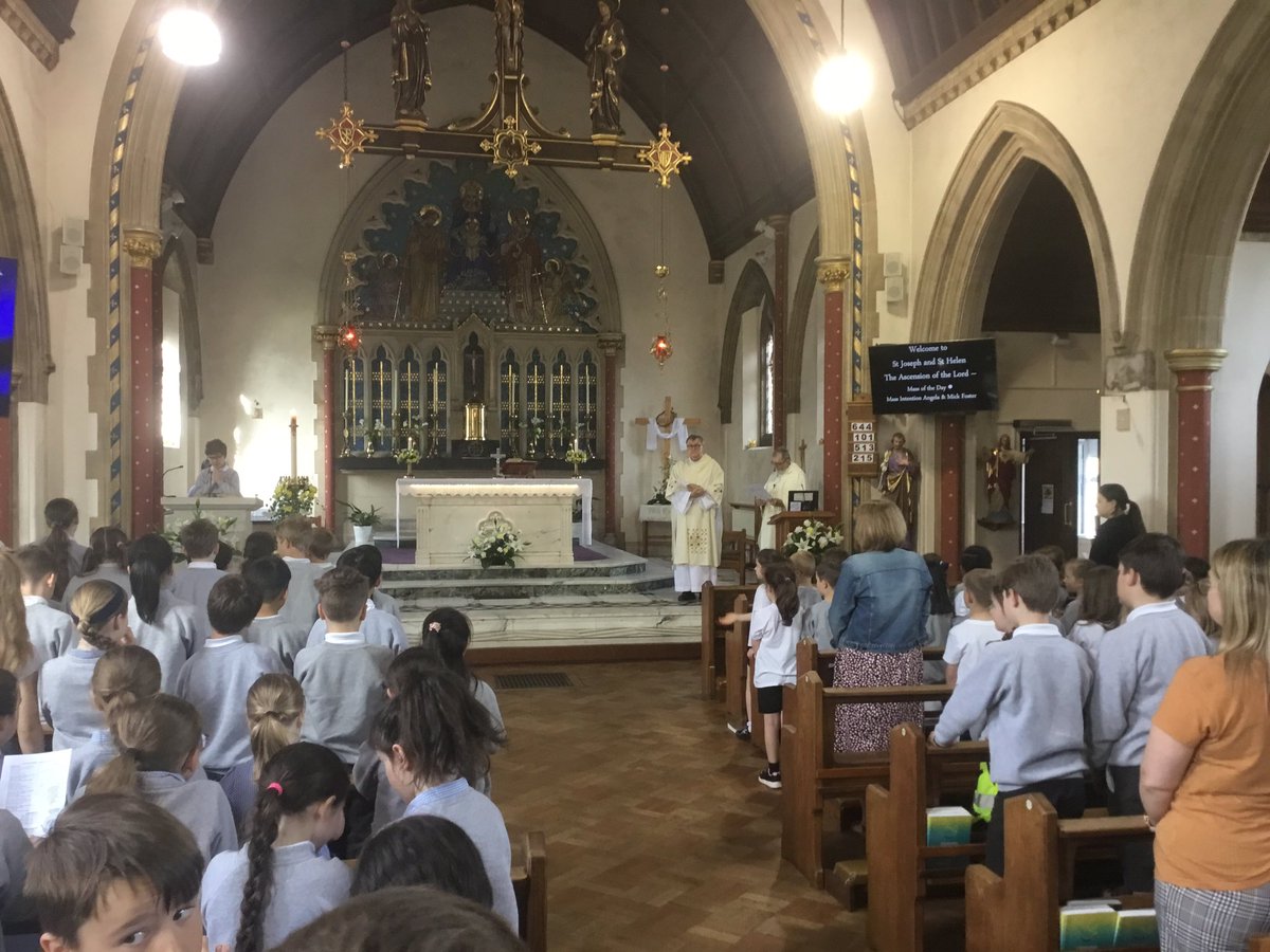 It was a pleasure to join Father Barry and the Parish at Church yesterday to celebrate the feast of the Ascension. Well done to year 5 for leading liturgy, and the children led the singing beautifully #Ascension2024