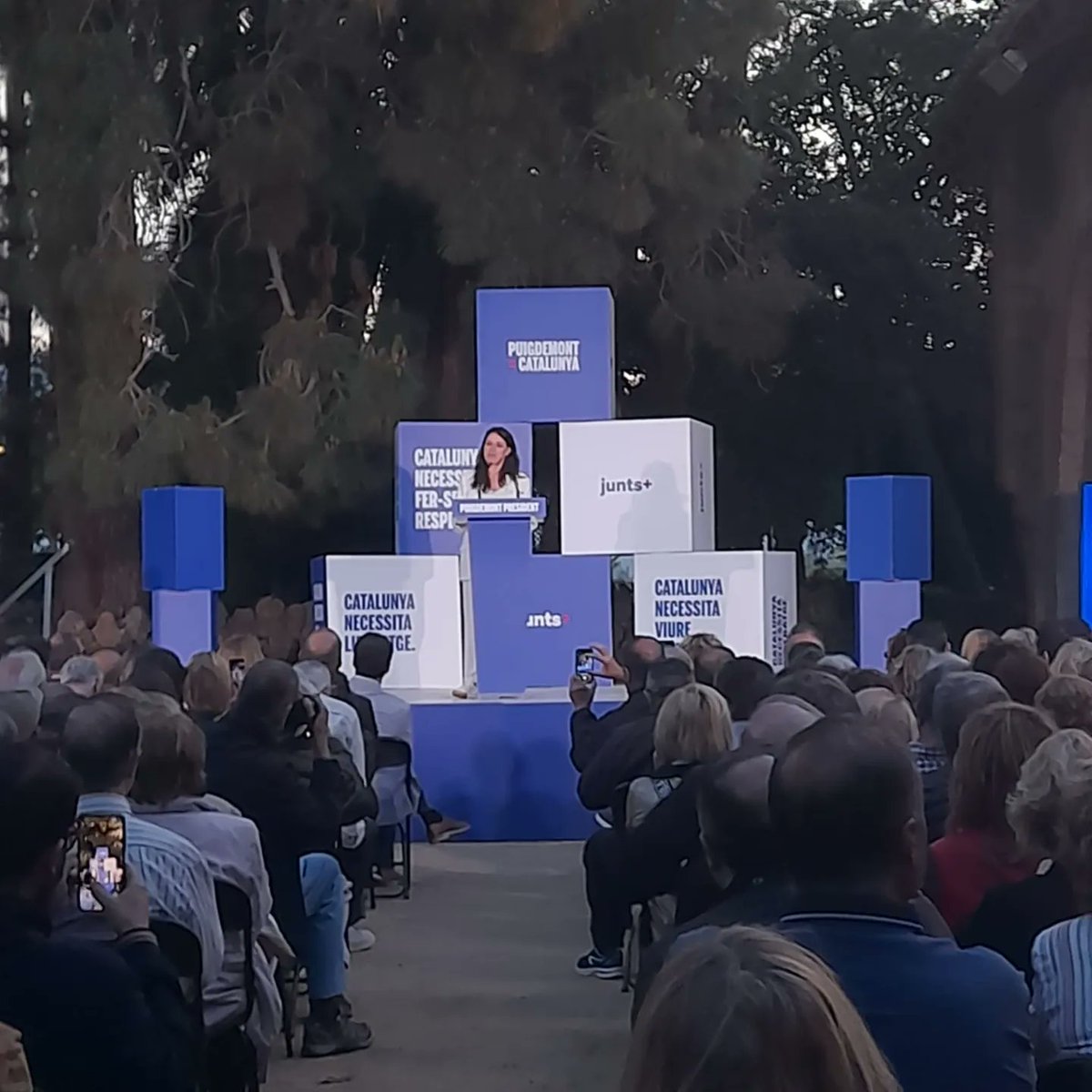 Junts per Jesús tweet media