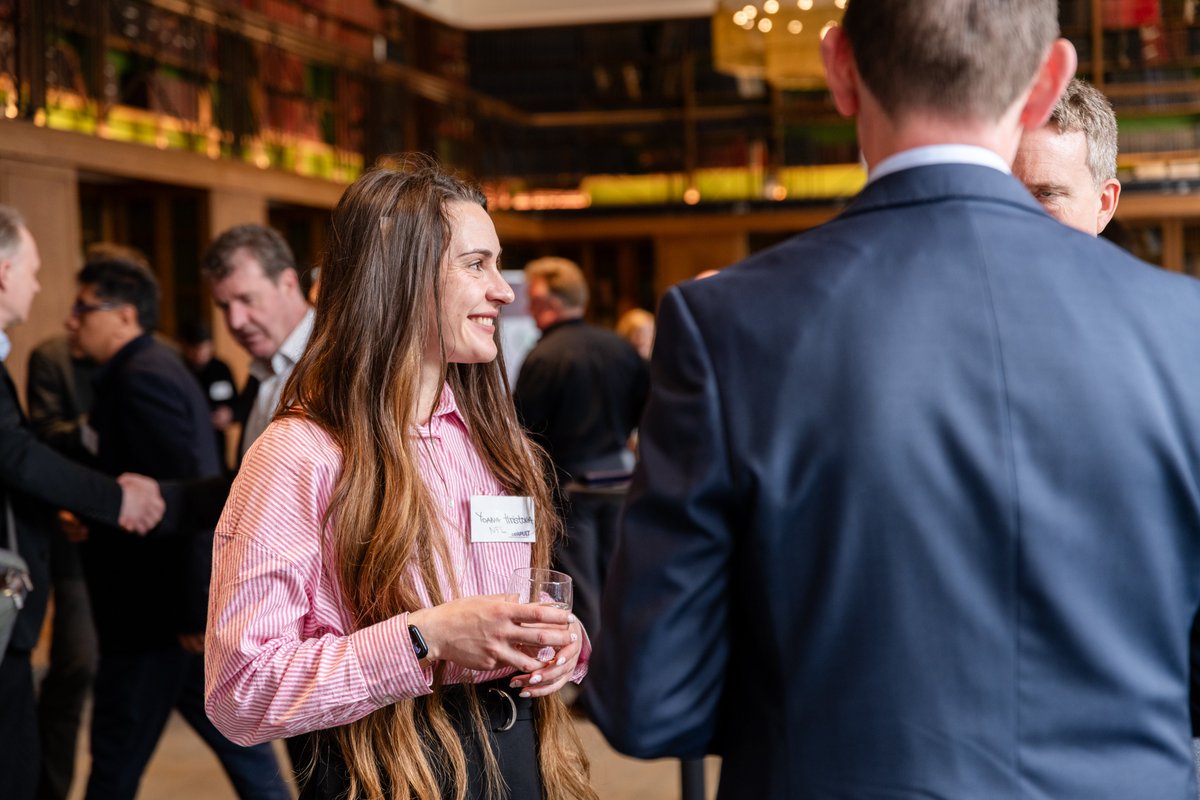 ⏪ It's been one week since CSA Catapult's Investor Summit Our highlights: 🤝 Panel discussions with #investors 🗣️ SME #technology #pitches ⚡ Next-generation tech demonstrations underpinned by #compound #semiconductors 💼 Networking between #SMEs, industry leaders & investors