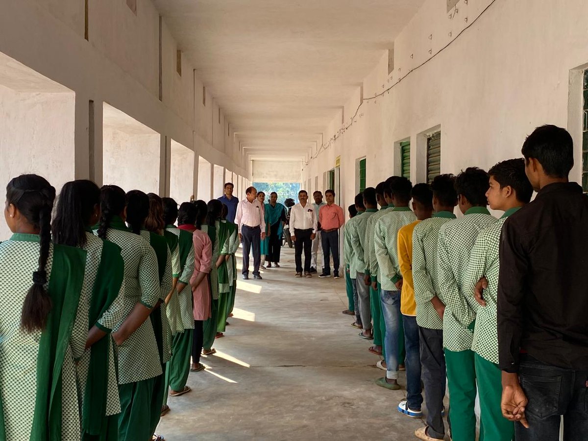 JepcJharkhand's tweet image. राज्यस्तरीय अनुश्रवण दल के पदाधिकारियों द्वारा लगातार प्रयास सह #ProjectIMPACT (NEP) का जिलेवार अनुश्रवण किया जा रहा है। विद्यालयों की शैक्षणिक गुणवत्ता को उत्कृष्ट एवम विद्यालय की आधारभूत संरचना को सदृढ़ बनाने के उद्देश्य से एचएम, शिक्षकों और प्रखंड स्तरीय अभियंताओं को दिए जा…