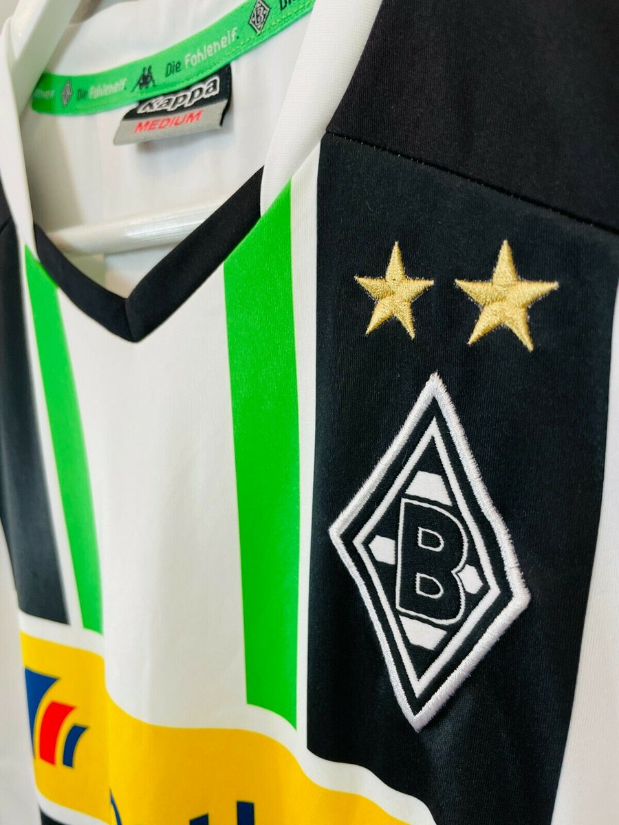 FOR SALE

Kappa Borussia Monchengladbach shirt 2014/15

Excellent condition,  superb badges. Size M, looking for £40 which includes delivery in the UK. May listen to offers close but think that’s a good price. 

Likes and RT apppreciated. Thanks.