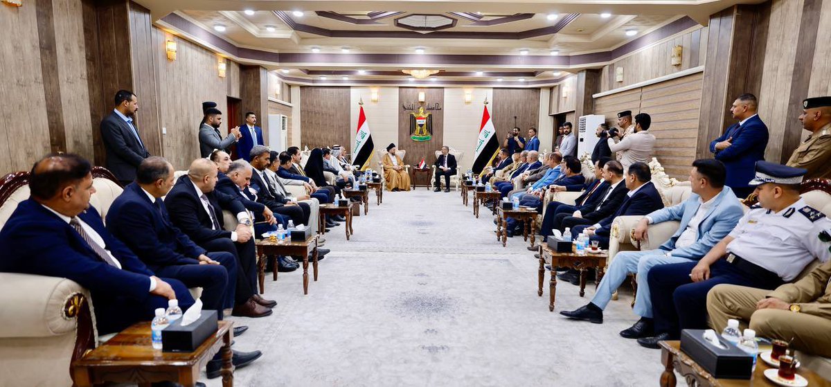 #المثنى_ترحب_بالحكيم 👇
<a href="/Ammar_Alhakeem/">Ammar Al-Hakim | عمار الحكيم</a> 
 على بركة الله تعالى نبدأ زيارتنا إلى محافظة المثنى مدينة التاريخ والأصالة بلقاء المحافظ الأستاذ مهند العتابي ورئيس وأعضاء مجلس المحافظة وعدد من أعضاء مجلس النواب من المحافظة ومديري الدوائر الخدمية والقيادات الأمنية.
🔸بيّنا أهمية الحكومات