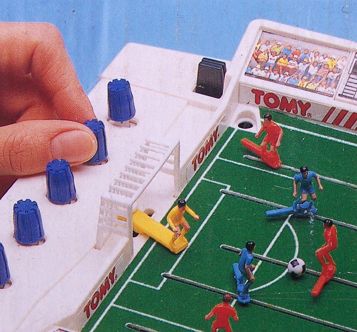 TOMY SUPER CUP FOOTBALL 

Kids who had this rate it incredibly higher - as better than #Subbuteo or #Striker, #CM or #FIFA23 !

1: Did you have it?

2: Who are England playing on the box lid?!

5 stars: amazon.co.uk/TOMY-7030-Tomy…

#ccfc #pusb #ncfc