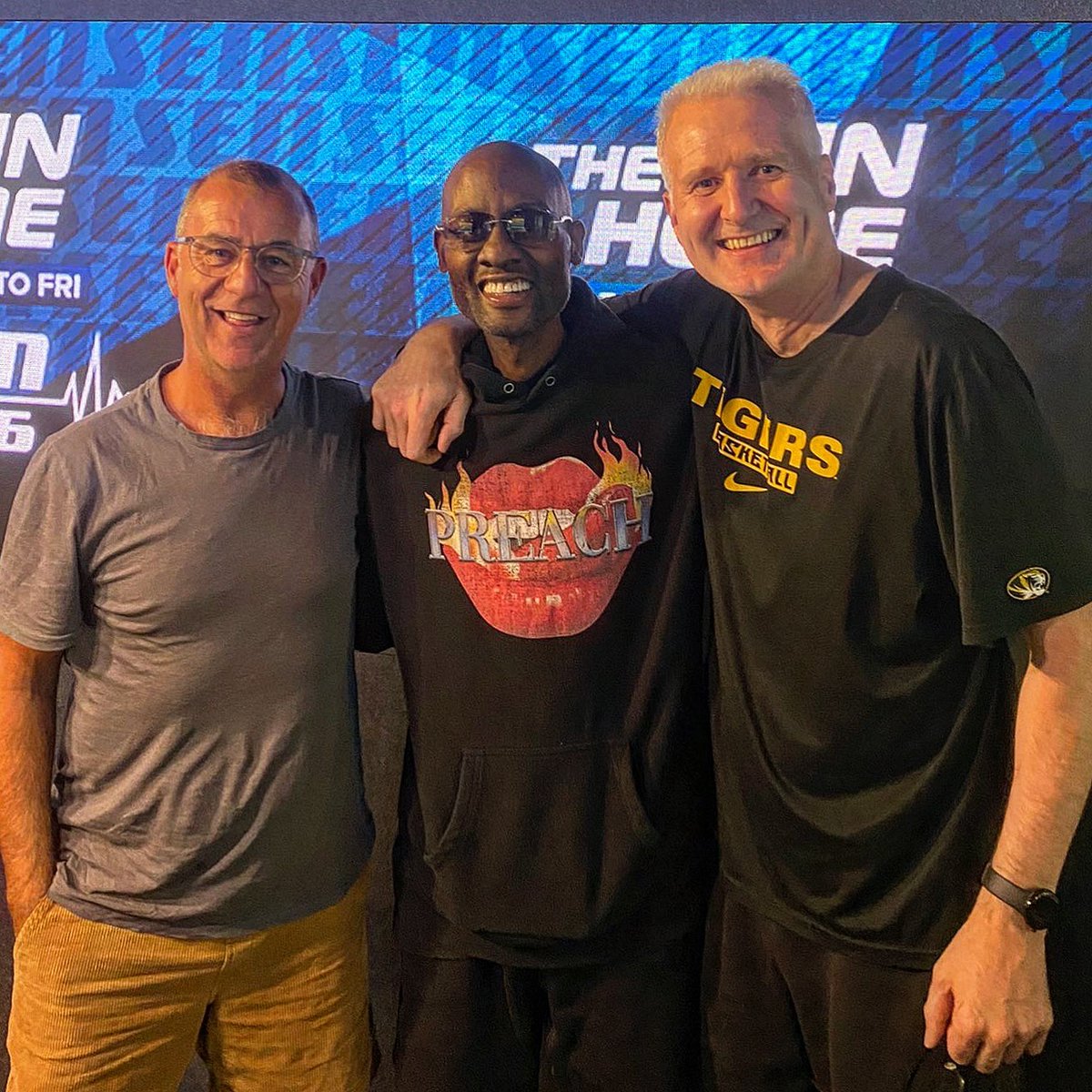 SEN 1116 tweet media