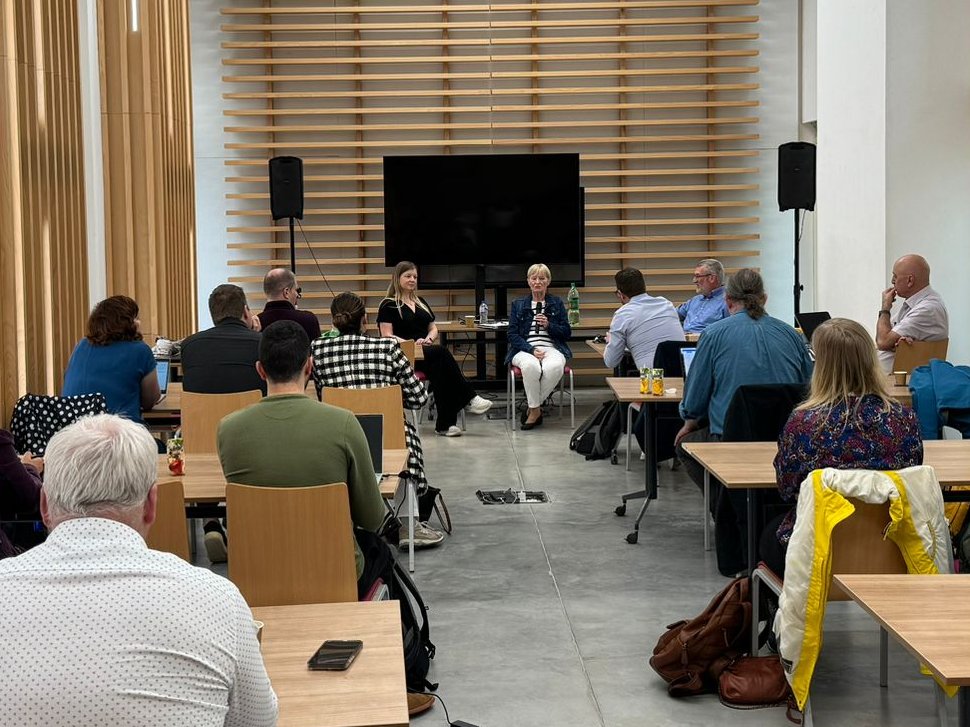ecostacking's tweet photo. The @GoGreenRoutes #Malta #policyworkshop has been a learning experience for us all: we spoke about biodiversity and #naturebasedsolutions, #NBS and #health, and opportunities for engagement with industry. 🌍📚Thank you to our esteemed speakers, panelists and participants. 🌿 https://t.co/5hKzHnyqBd