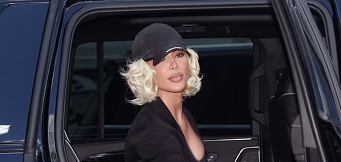 Kim Kardashian Radiates Joy as She Ditches Her Corset, Returning to NYC for a Photoshoot