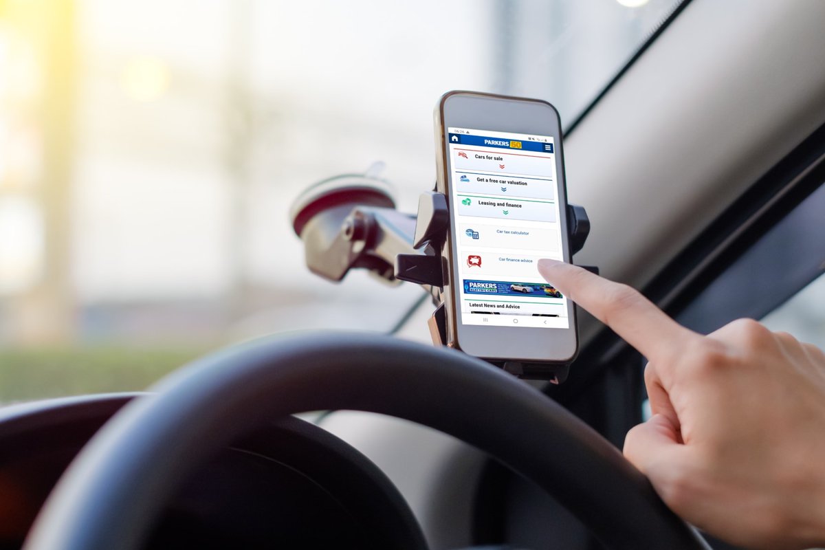 Paul_Benden's tweet photo. @benpartridge "With its seamless hands-free integration with the classic 2009 Hyundai i10, it's plain to see Alcatel have shat the bed" https://t.co/XNCmvrSWUB