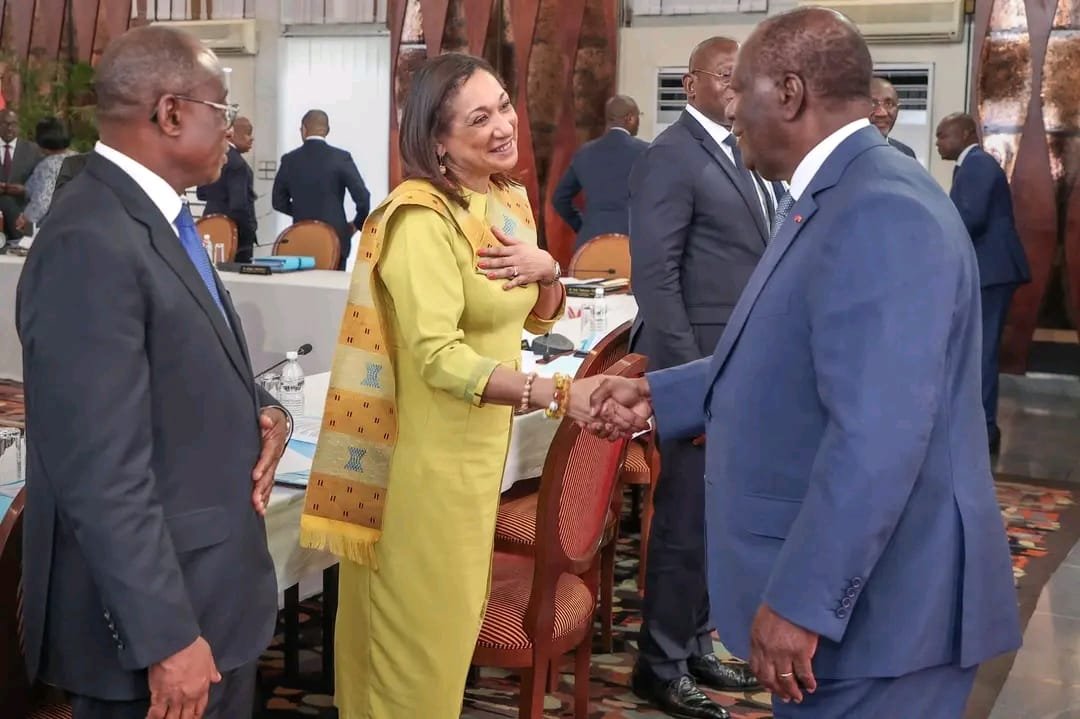 Monafrique8's tweet image. C&apos;est une grande satisfaction de collaborer sous la direction éclairée du président @PROuattara .

#gouvci #Politique  #developement #President