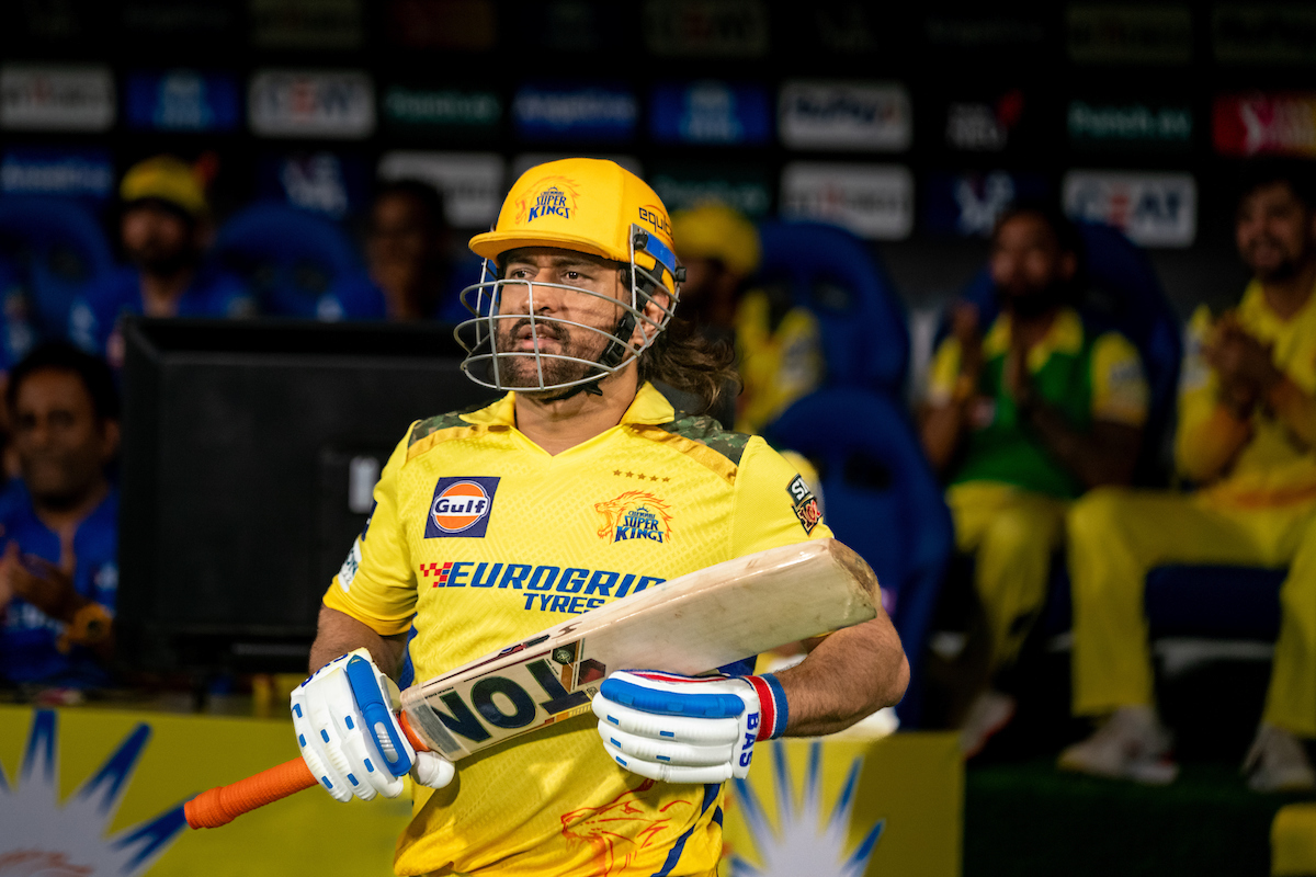 Injury Or Strategy? CSK Coach Stephen Fleming Breaks Silence On MS Dhoni's No. 9 Stunt #IPL2024 sports.ndtv.com/ipl-2024/were-…