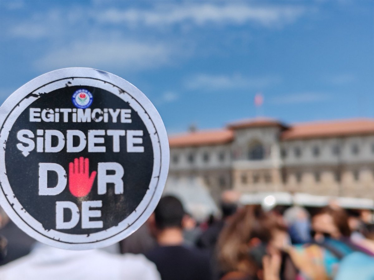 #ÖğretmenTekYürek