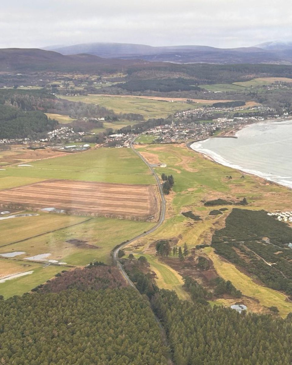 Do you know which Scottish village has been captured in today's #ViewFromTheCrew photo?

#Scotland #AirAmbulance #Helicopter #Photography
