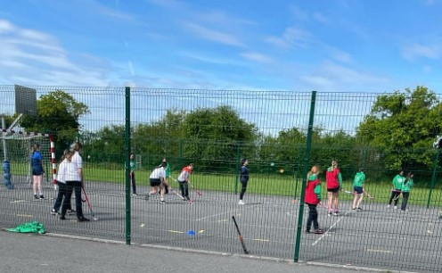 Well done to @tullamorehockey for running a great morning of hockey in Ballinamere & Charleville national schools. Facilitated by TY students, there were hockey & skills demonstrations with 3rd - 6th class students which was very well received. #Development