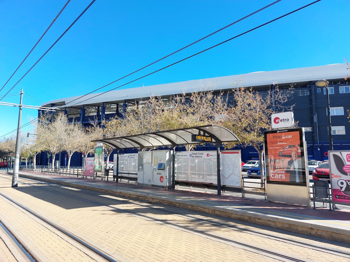 ⚽️🐸 Demà @LevanteUD 🆚 @SDEibar! ⌚️ 21:00h 🚇📍 Machado 🚊📍 Estadi Ciutat de València ⏰ Consulta els horaris de #Metrovalencia 👉 bit.ly/3OgFJWw 🌛 Servici nocturn 👟 #Esport 🍃 #TransportPúblic