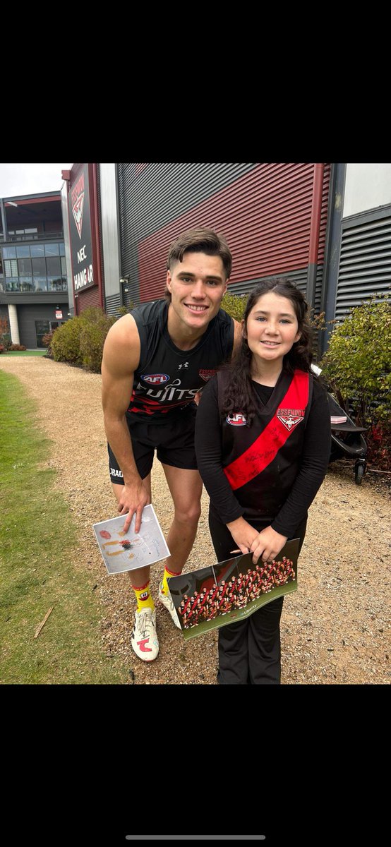 Isla have another great day @essendonfc today 🖤♥️🖤