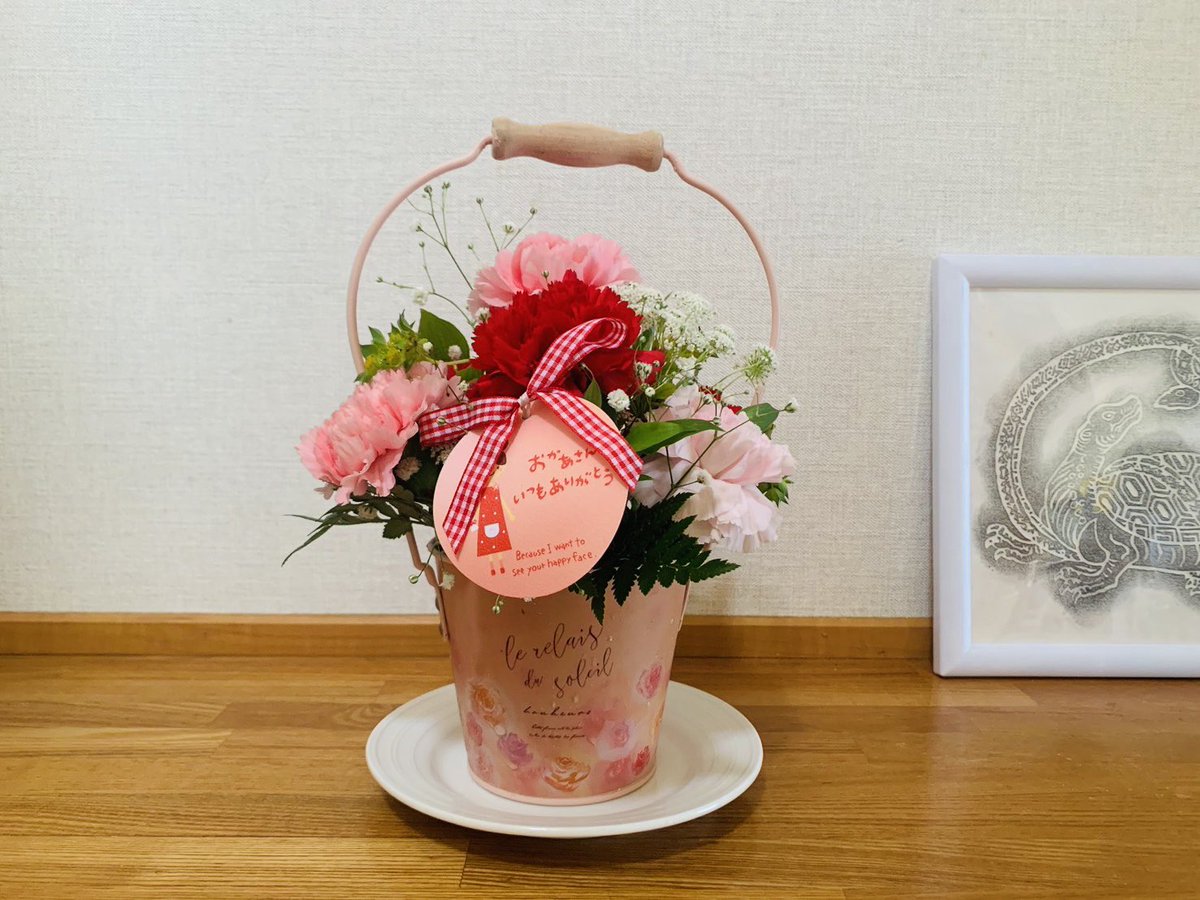 SrUs_Chit's tweet photo. 母の日 https://t.co/JnFehCFYOz