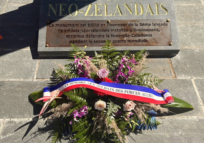New Caledonia marks Armistice Day with new NZ war memorial #AsiaPacificReport #rnzpacific #newcaledonia #warmemorial #armisticeday @PACNEWS2 
asiapacificreport.nz/2024/05/10/new…
