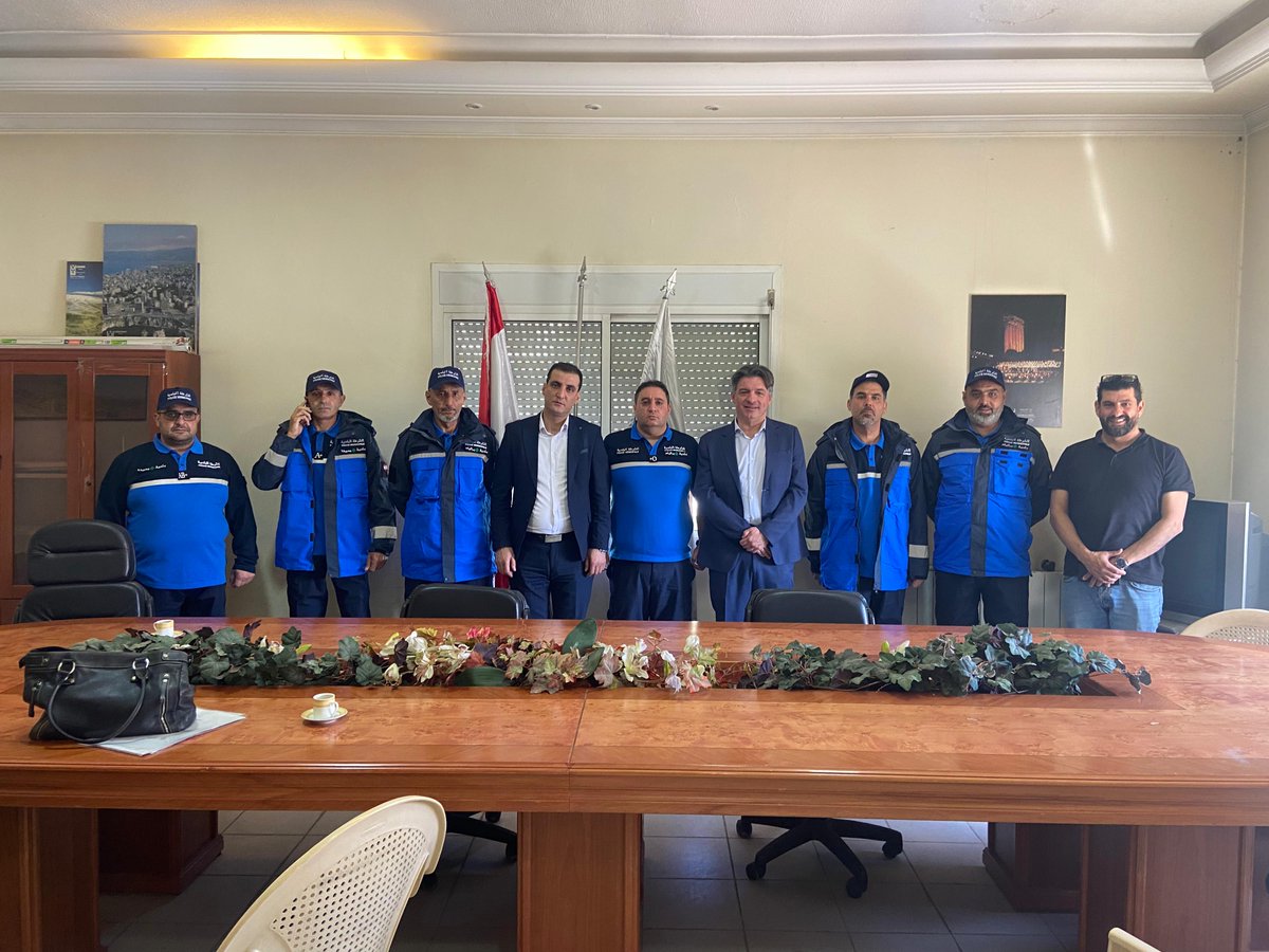 CommunityPolic7's tweet photo. 📍Jdeita Municipality, Bekaa
Within the framework of the project, funded by the EU in Lebanon, municipal police officers at the Union of Municipalities of Bekaa are now equipped with official uniforms approved by the Ministry of Interior and Municipalities.

#CommunityPolicing 🇱🇧 https://t.co/95oaebaSXo