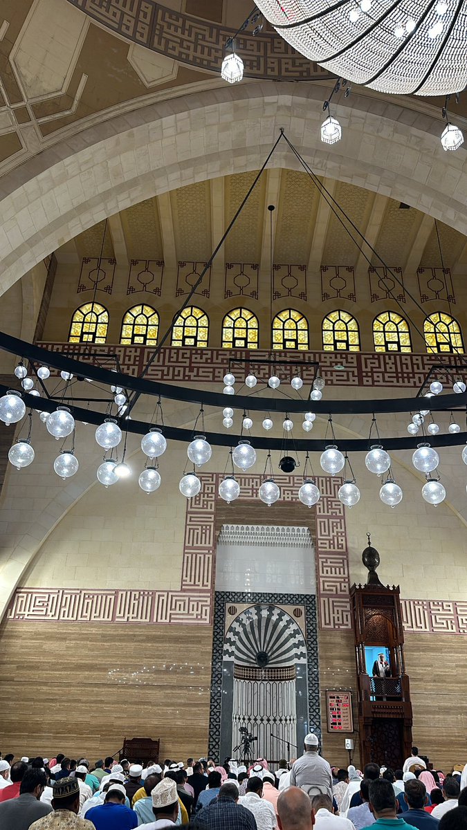 ﷽

{إنّ اللهَ وملائكتَهُ يُصَـلُّونَ على النبي يا أيها الذين آمنوا صَلُّوا عليه وسلِّمُوا تسليما}  

اللهم صل وسلم على نبينا محمدﷺ