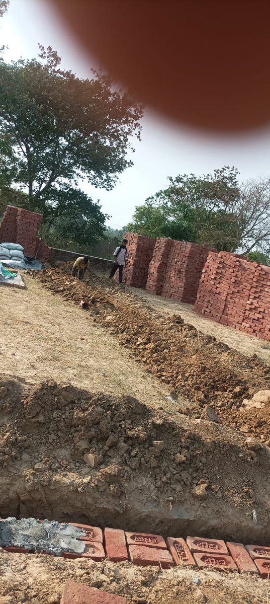 थाने में प्रार्थना पत्र देने के बावजूद #दबंग नहीं ले रहे रुकने का नाम 112 #पुलिस नहीं दे रही कोई #मदद मामला जागेश्वर प्रसाद ग्राम डर्रा #थाना पिहानी का है। #दबंग दीवार बना कर रहे #अवैध_कब्जा  कर रहे #Police नहीं रुकवा रही।
<a href="/dgpup/">DGP UP</a> <a href="/Uppolice/">UP POLICE</a> <a href="/dmhardoi/">DM Hardoi</a> #Mission2024 #mission100crore