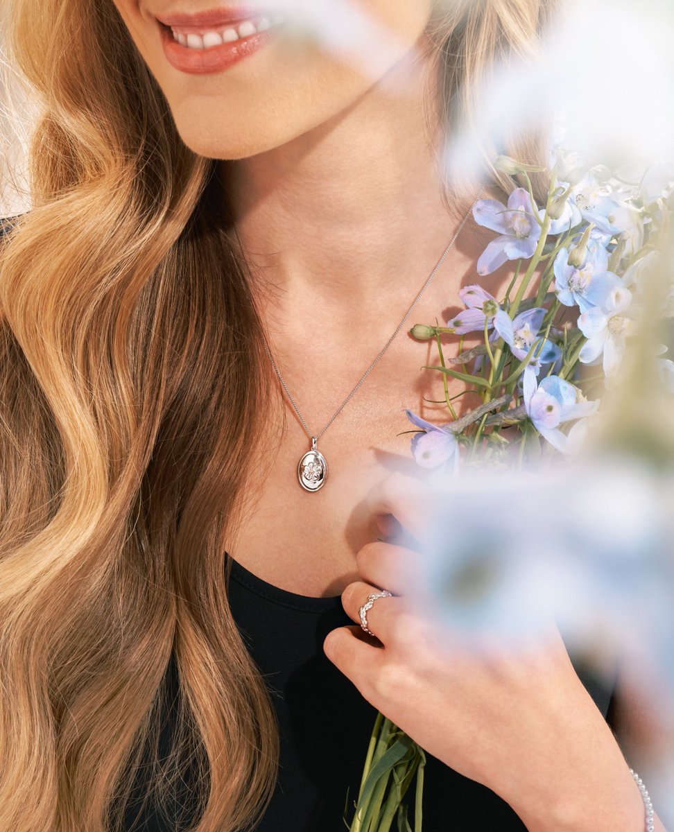 Clogau's Forget Me Not collection is the perfect symbol of love and faithfulness. Shop this beautiful collection in our Grosvenor Centre showroom and online. l8r.it/6llU