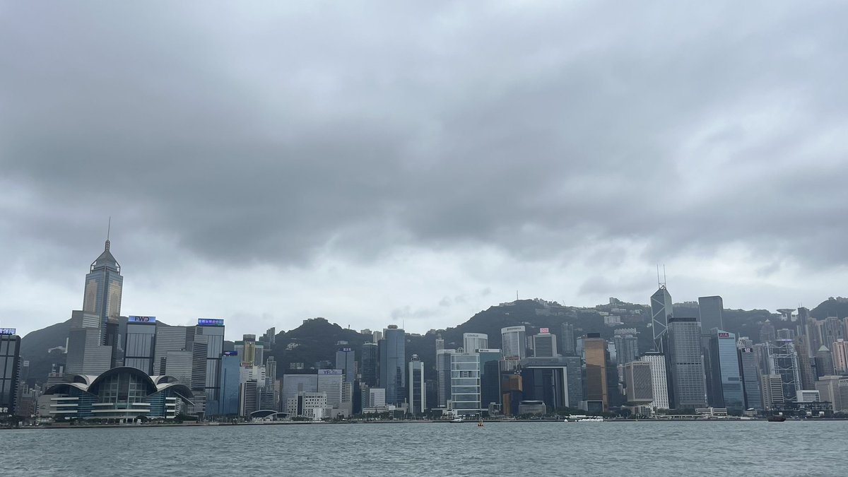 잠시 홍콩에 와있습니다, 
곧 돌아가서 제2의 업무를 해야겠어요😅