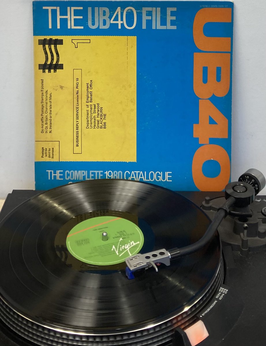 NOW PLAYING
UB40／THE UB40 FILE
1985 東芝EMI株式会社　20VB-1026•27